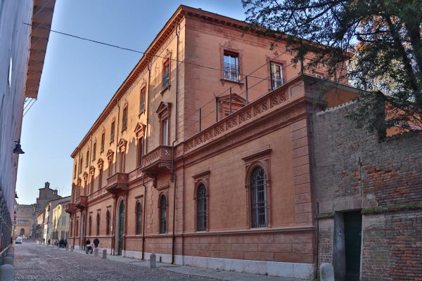 1. Palazzo Gulinelli. 1. Palazzo Gulinelli.